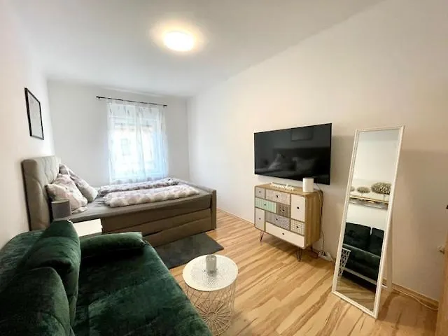 Elegante Mit Balkon - Naehe Stadthalle * Graz